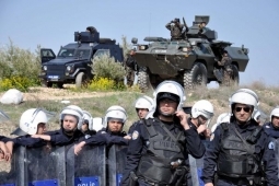 Şanlıurfa`da Gergin Gün 