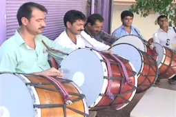 Şanlıurfalı Davulcular Ramazan`a Hazır