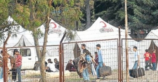 Türkiye`ye sığınan Suriyeli sayısı 100 bini geçti.