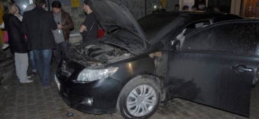 Park Halindeki Araç Alev Aldı