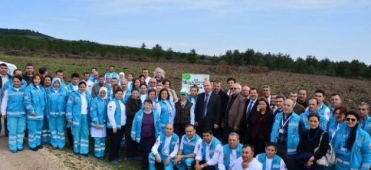 Sağlıkçılar Fidan Dikti