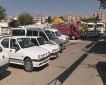 OTO ALIMSATIMCILAR TAŞINMAK İÇİN NEYİ BEKLİYOR