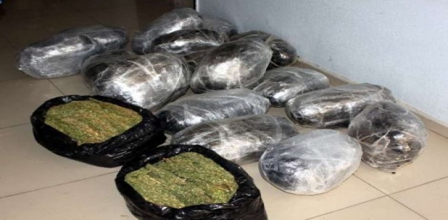 Polisin Kovaladığı Araçtan 70 Kilo Esrar Çıktı