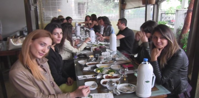 ÜNLÜ MANKENLER ŞANLIURFA`DA