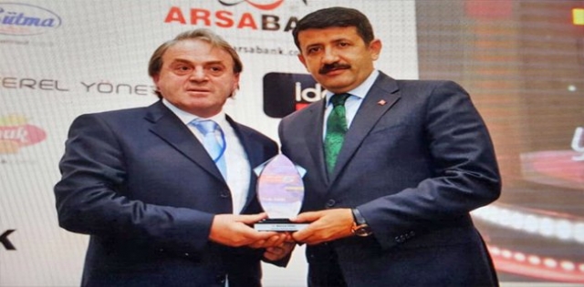 Ekinci İkinci Ödülünü Aldı