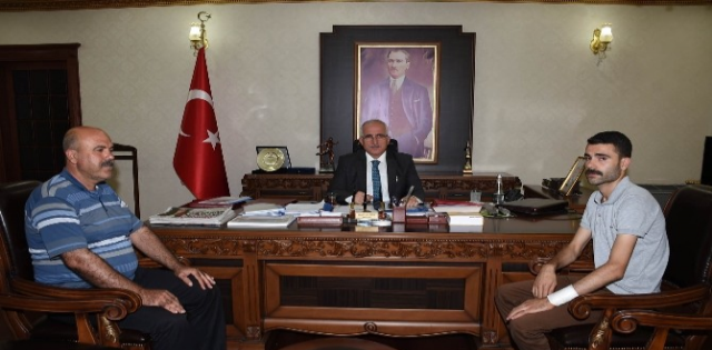 Şanlıurfalı Gazi Vali Tuna`yla Görüştü