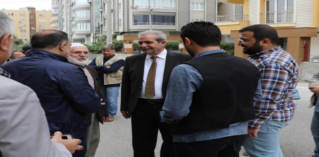 BAŞKAN DEMİRKOL, VATANDAŞLARLA İÇ İÇE