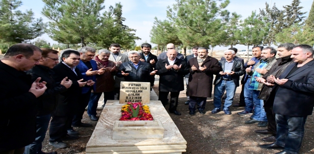 ÜNLÜ BESTEKAR ABDULLAH BALAK MEZARI BAŞINDA ANILDI