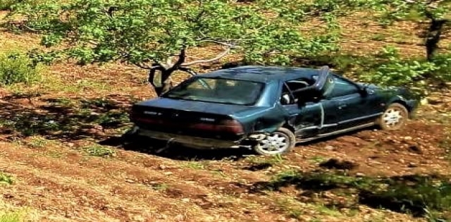 Şanlıurfa`da lastiği patlayan otomobil devrildi: 7 yaralı