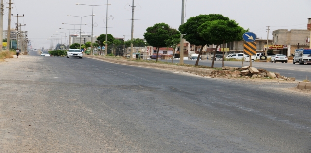 AKÇAKALE ŞANLIURFA YOLUNA NİHAYET NEŞTER VURULDU