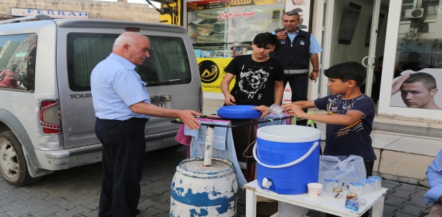 HALİLİYE BELEDİYESİ ZABITA EKİPLERİNDEN KALDIRIM İŞGALİ DENETİMİ