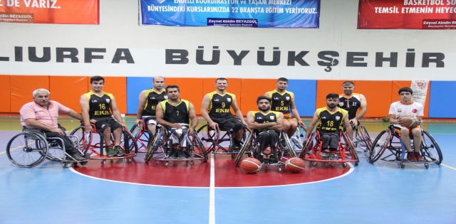 BÜYÜKŞEHİR BASKETBOL TAKIMI YENİ SEZONA HAZIRLANIYOR 
