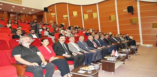 HRÜ?de Telif Konulu Sergi ve Panel Düzenlendi