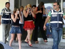 7 ilde fuhuş operasyonu