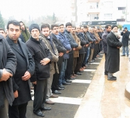 ERBAKAN İÇİN GIYABİ CENAZE NAMAZI KILINDI 