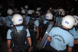 BDP`LİLER, POLİS İLE ÇATIŞTI 